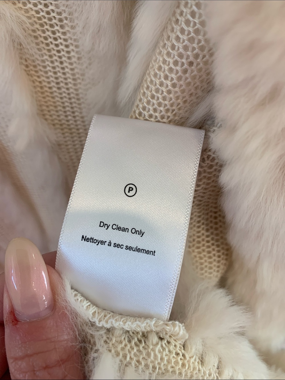 NWT—-Heartloom Cream Rabbit Fur Rosa Jacket/Sweater - Picture 4 of 5